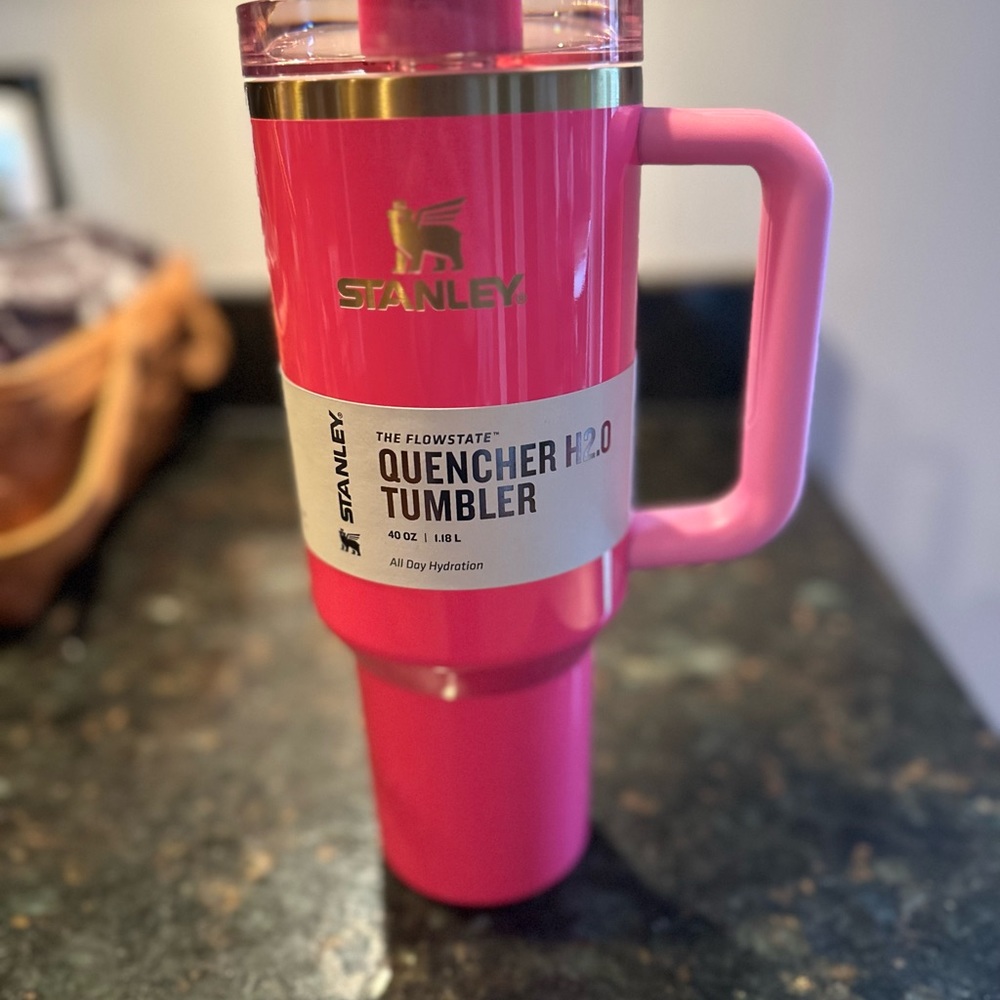 Limited Pink Black Friday Stanley NWT with box. ( took out for pictures)